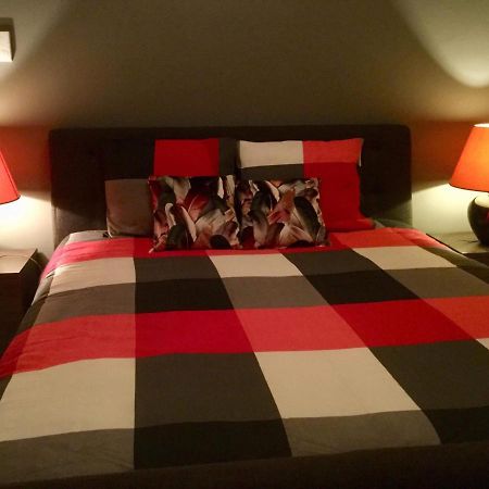 B&B East&West Ieper Bagian luar foto