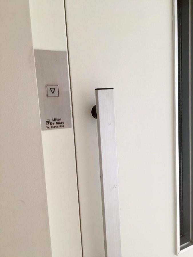 B&B East&West Ieper Bagian luar foto