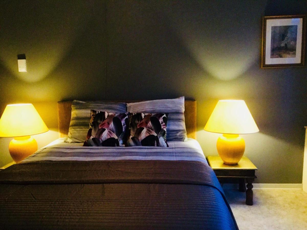 B&B East&West Ieper Bagian luar foto