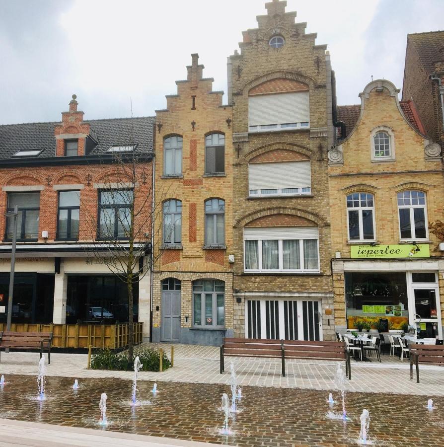 B&B East&West Ieper Bagian luar foto